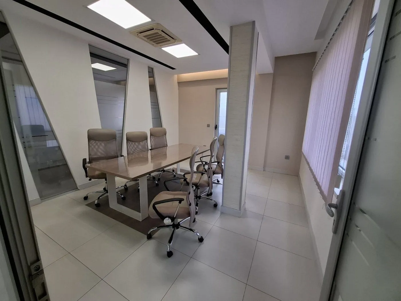 Rent, office space, 140m², Rumenka, Novi Sad Sve Podlokacije