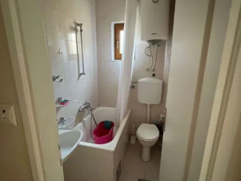 Sale, four bedroom apartment, 94m², Centar, Budva - image 8