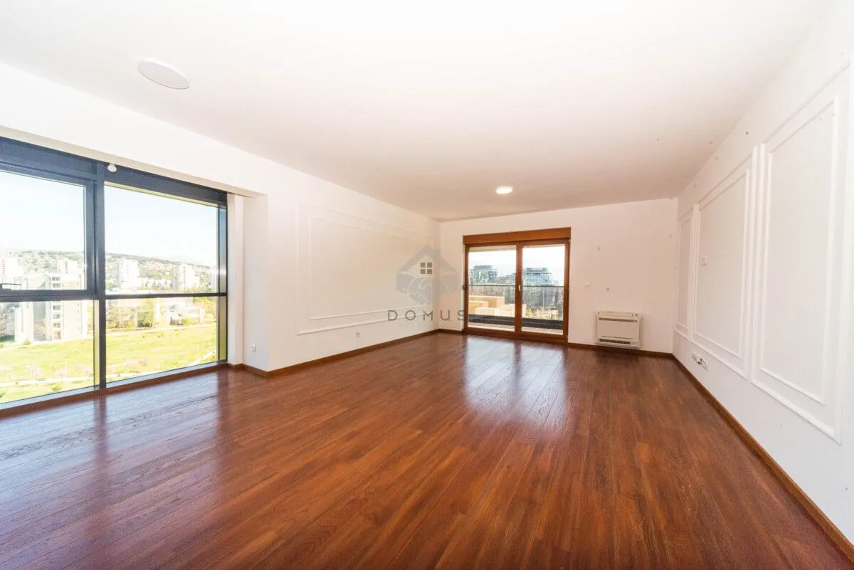 Rent, office space, 85m², Master Kvart, Podgorica