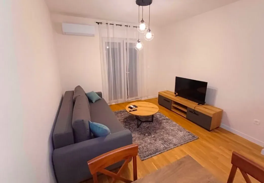Rent, one bedroom apartment, 40m², Pobrežje, Podgorica