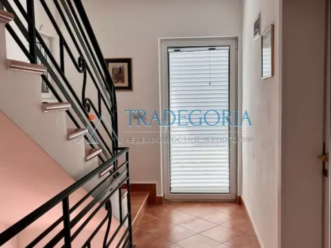 Prodaja, kuća, 260m², Petrovac, Budva - image 4