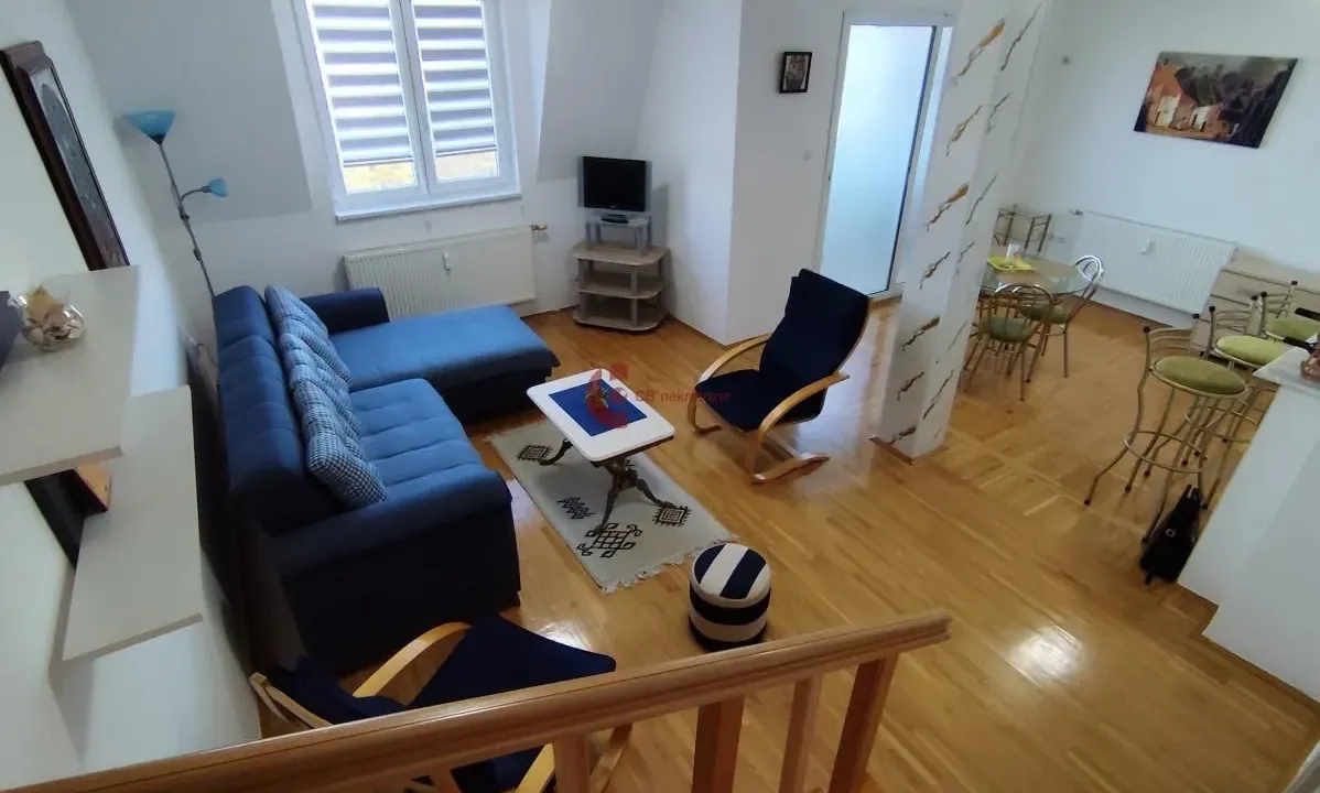 Izdavanje, trosoban stan, 90m², Centar, Subotica