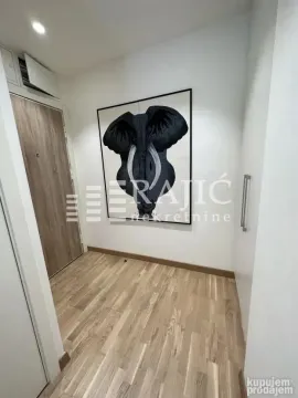 Rent, three bedroom apartment, 90m², Savski Venac, Beograd - image 14