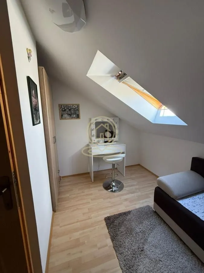 Prodaja, četvorosoban stan, 80m², Pantelej, Niš
