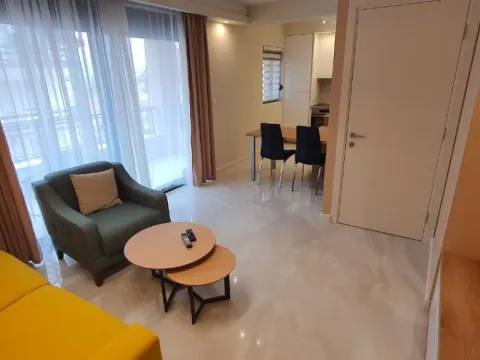 Rent, two bedroom apartment, 55m², Kalimanj, Tivat - image 4