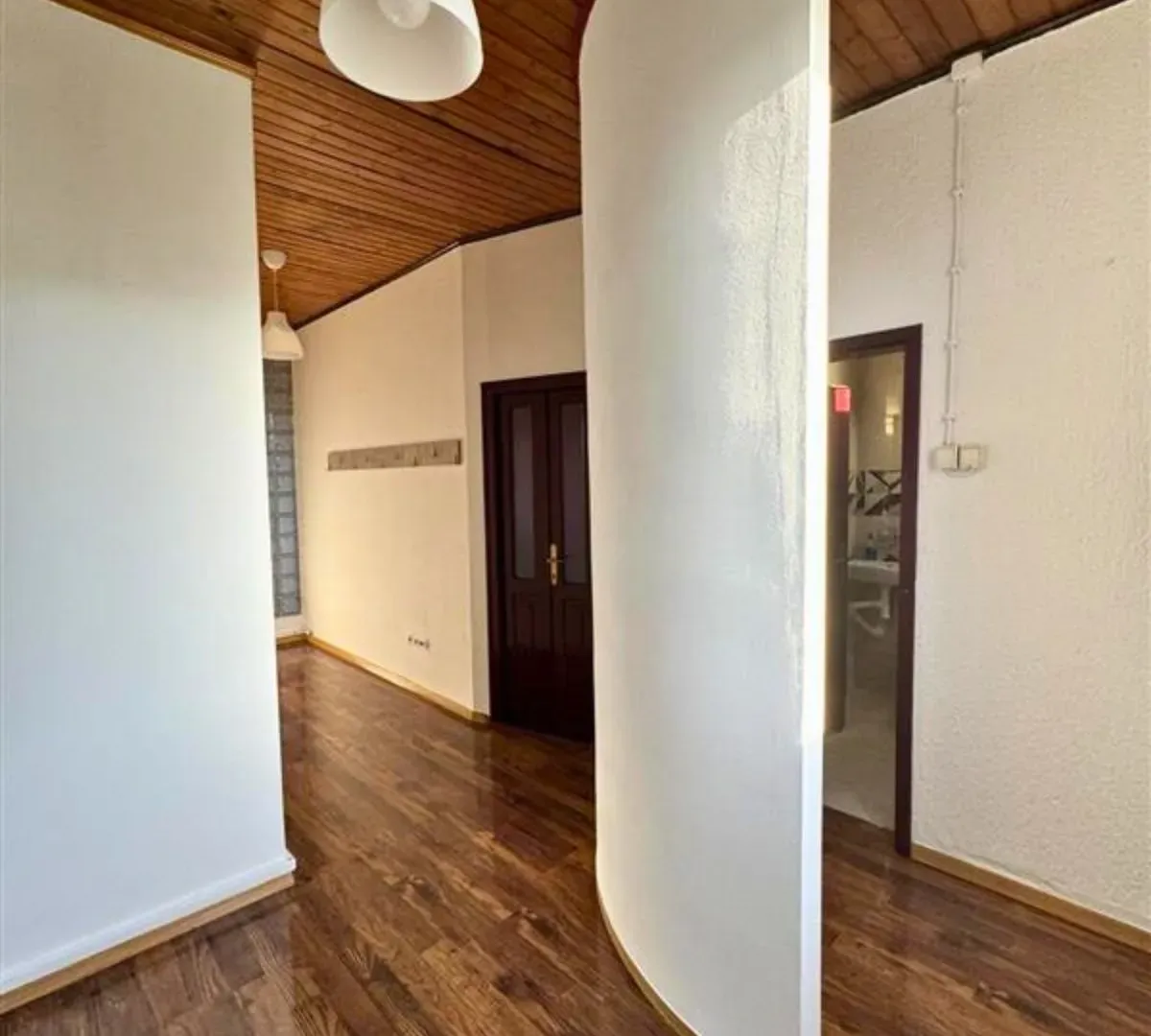 Rent, office space, 75m², Savski Venac, Beograd