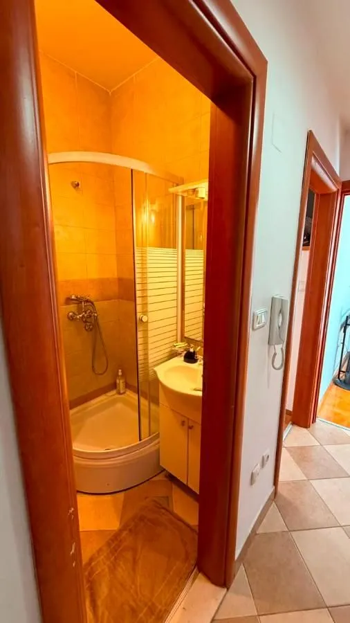 Rent, one bedroom apartment, 40m², Vezirov Most, Podgorica