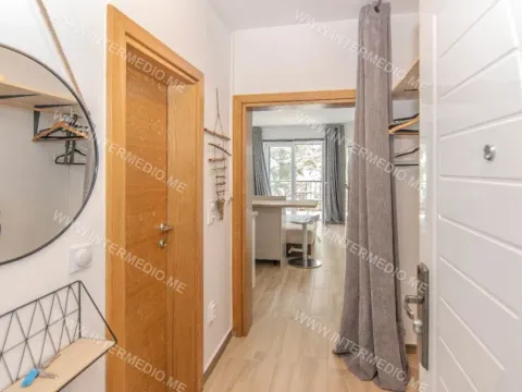 Sale, studio apartment, 26m², Njivice, Herceg Novi - image 3