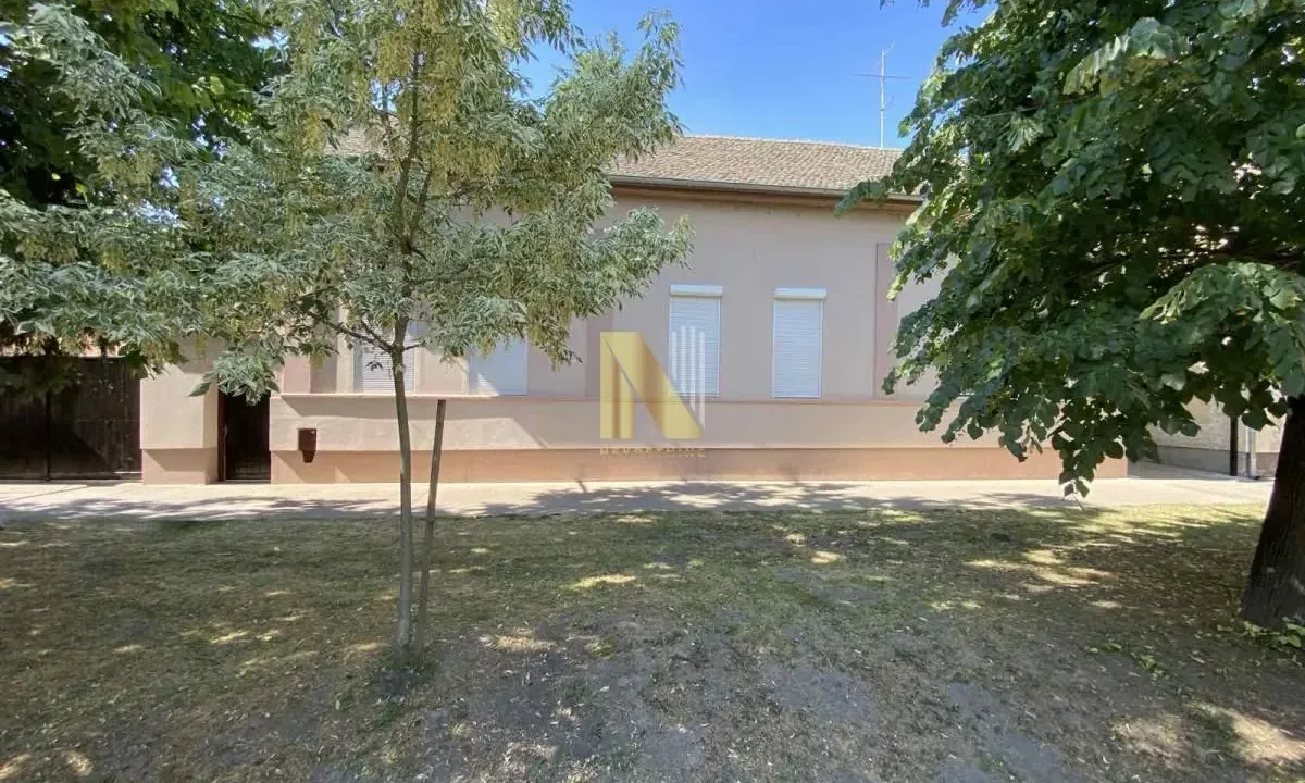 Prodaja, kuća, 275m², Bečej, Novi Sad