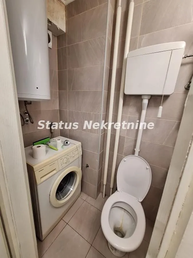 Izdavanje, dvosoban stan, 48m², Detelinara, Novi Sad Sve Podlokacije