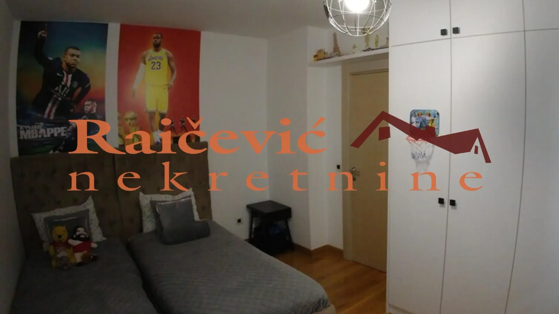 Prodaja, četvorosoban stan, 103m², Voždovac Sve Podlokacije, Beograd