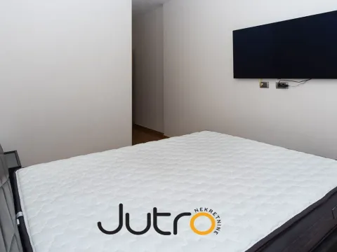 Izdavanje, trosoban stan, 120m², Podgorica, Crna Gora - image 15