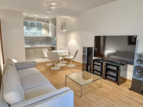 Prodaja, dvosoban stan, 90m², Podgorica, Crna Gora - image 26