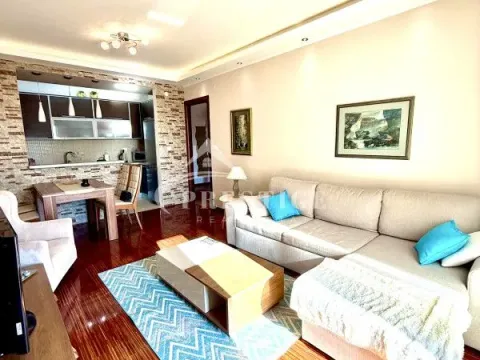 Izdavanje, dvosoban stan, 76m², Gorica C, Podgorica - image 3