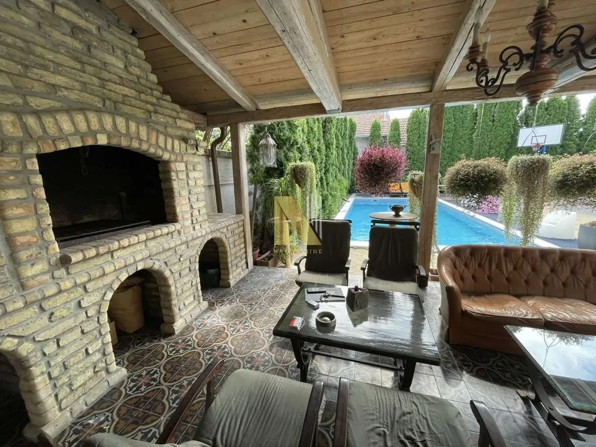 Izdavanje, kuća, 340m², Futog, Novi Sad Sve Podlokacije