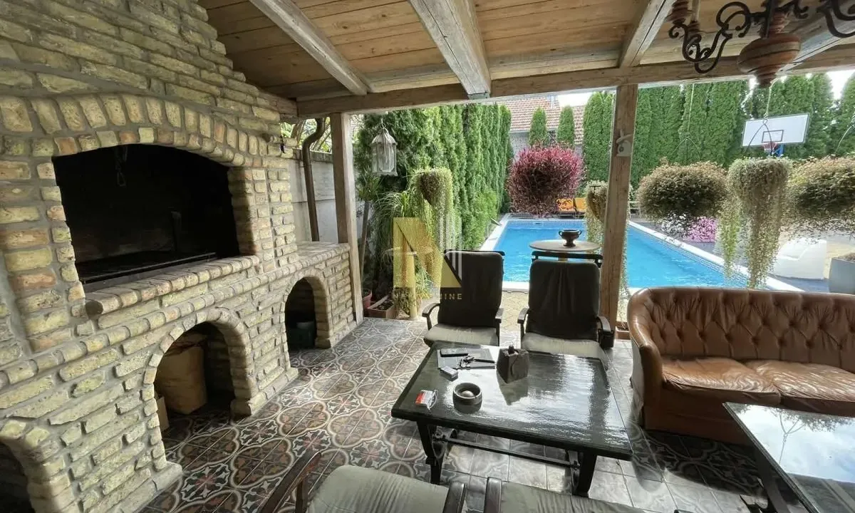 Izdavanje, kuća, 340m², Futog, Novi Sad Sve Podlokacije