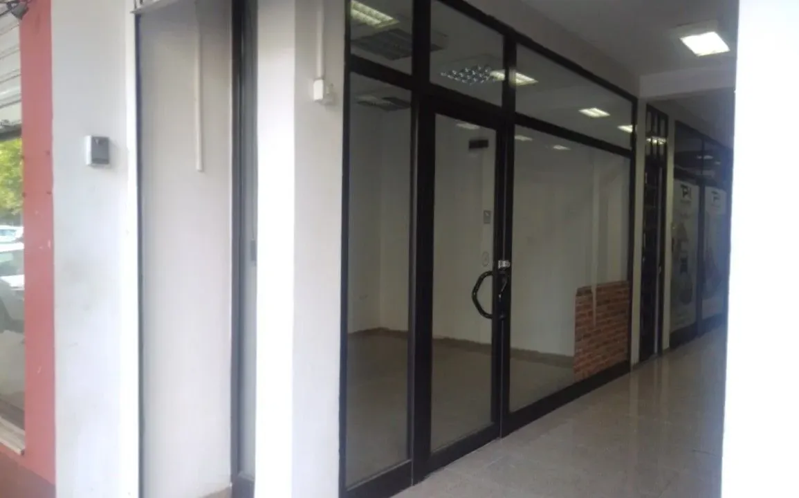 Izdavanje, poslovni prostor, 14m², Centar, Podgorica