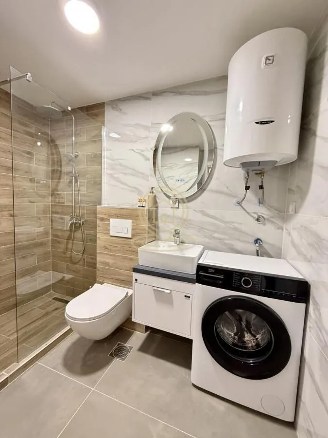 Izdavanje, dvosoban stan, 50m², Pantelej, Niš