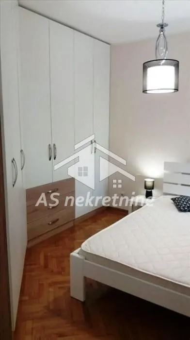 Rent, two bedroom apartment, 55m², Retenzija, Beograd