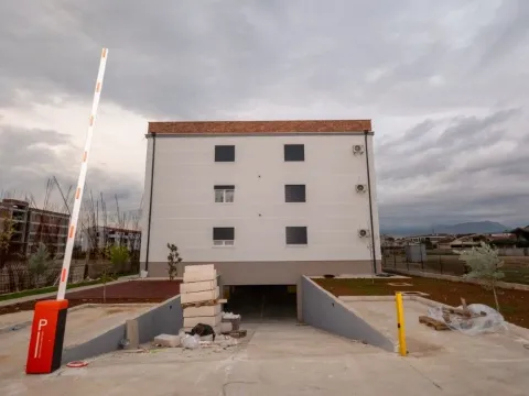 Sale, one bedroom apartment, 46m², Podgorica, Crna Gora - image 12