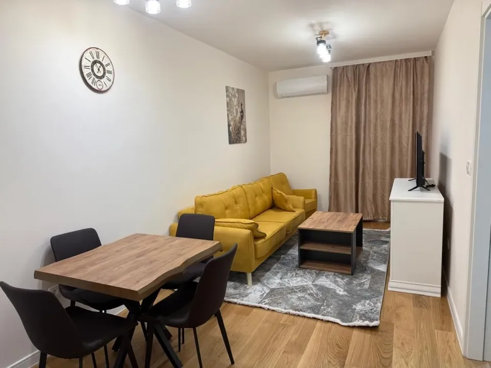 Izdavanje, dvosoban stan, 40m², City Kvart, Podgorica