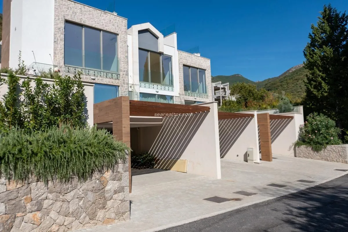 Sale, house, 312m², Donja Lastva, Tivat