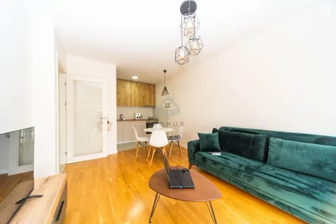 Prodaja, jednosoban stan, 39m², Pobrežje, Podgorica - image 2