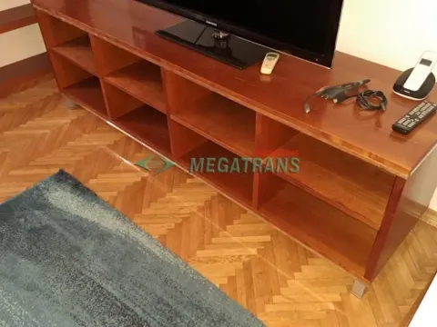 Izdavanje, četvorosoban stan, 98m², Centar, Novi Sad - image 6