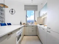 Rent, two bedroom apartment, 85m², Tivat, Crna Gora - image 7