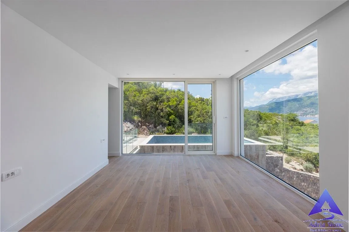 Prodaja, kuća, 328m², Krašići, Tivat