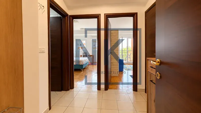 Rent, three bedroom apartment, 107m², City Kvart, Podgorica
