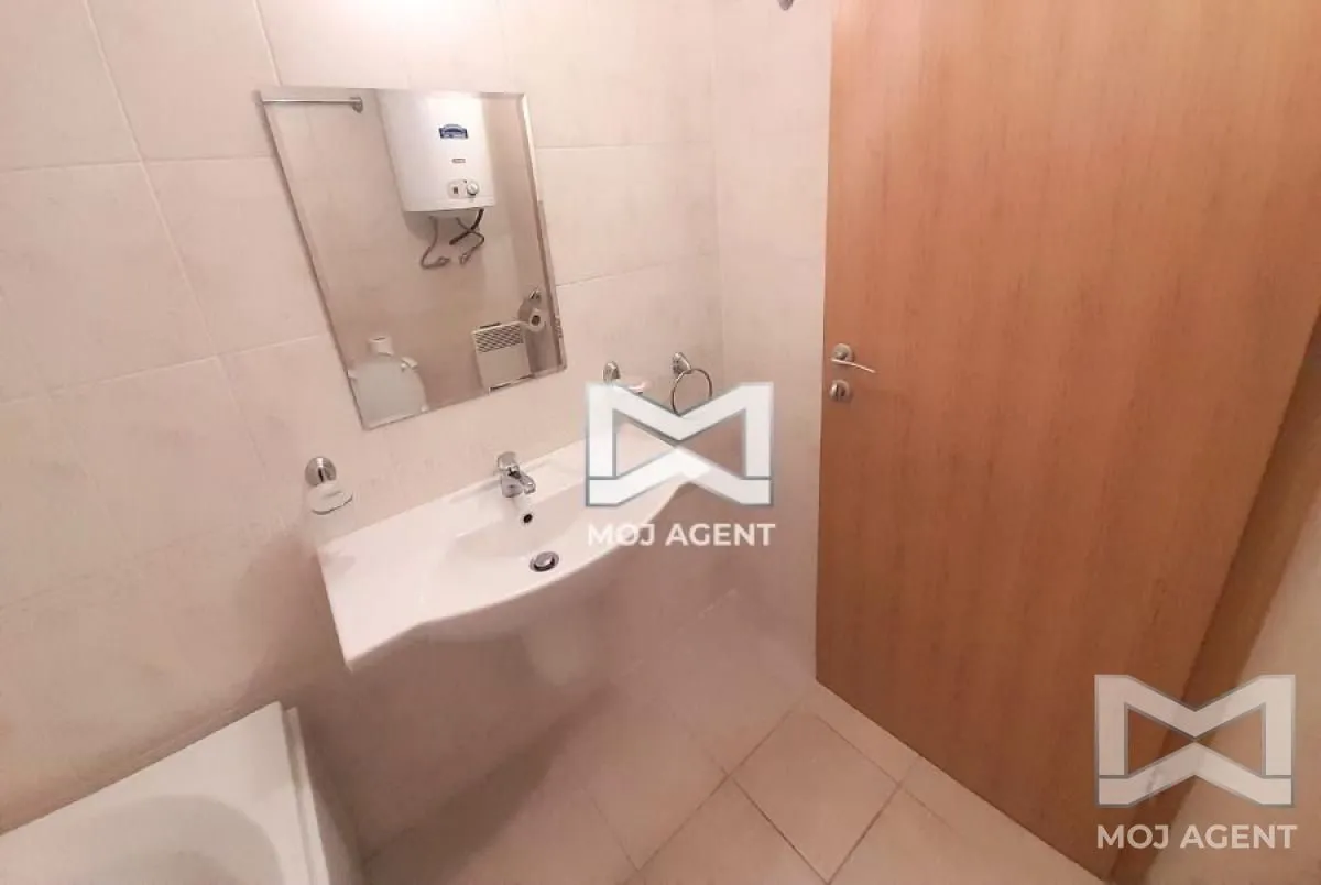 Prodaja, jednosoban stan, 40m², Centar, Niš