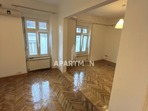 Prodaja, stan, 90m², Stari Grad, Beograd