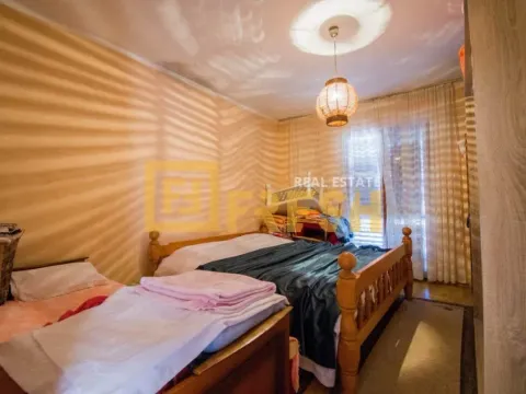 Sale, house, Tivat, Crna Gora - image 7