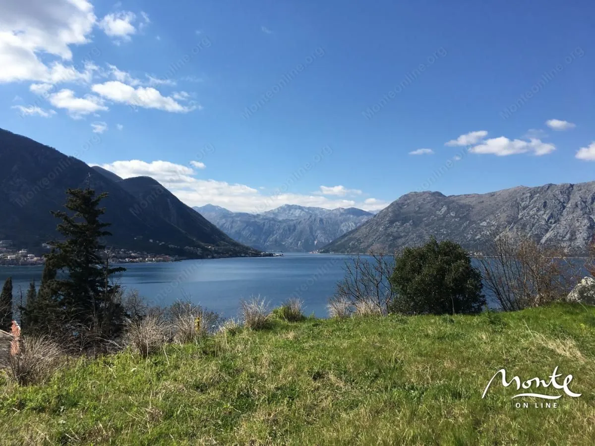 Prodaja, plac, 3060m², Dobrota, Kotor
