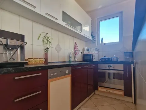 Sale, two bedroom apartment, 70m², Petrovac, Budva - image 4