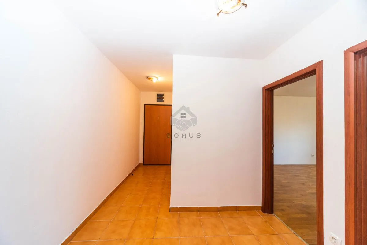 Prodaja, jednosoban stan, 45m², Stari Aerodrom, Podgorica
