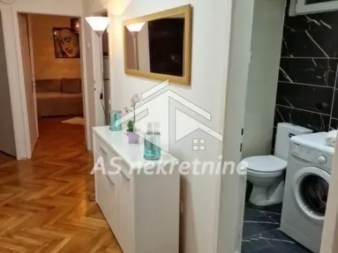 Rent, three bedroom apartment, 73m², Slavija, Vračar Sve Podlokacije - image 20