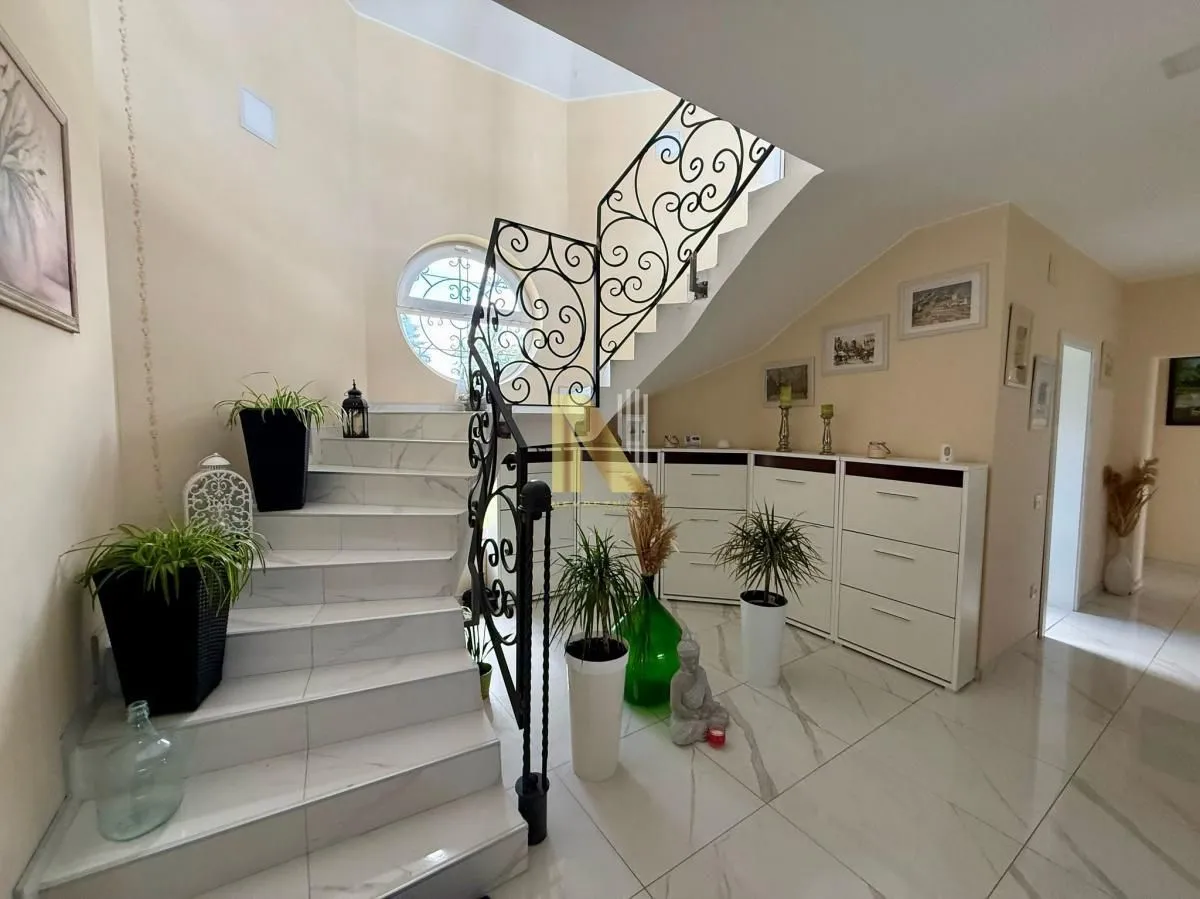 Prodaja, kuća, 182m², Palić, Subotica