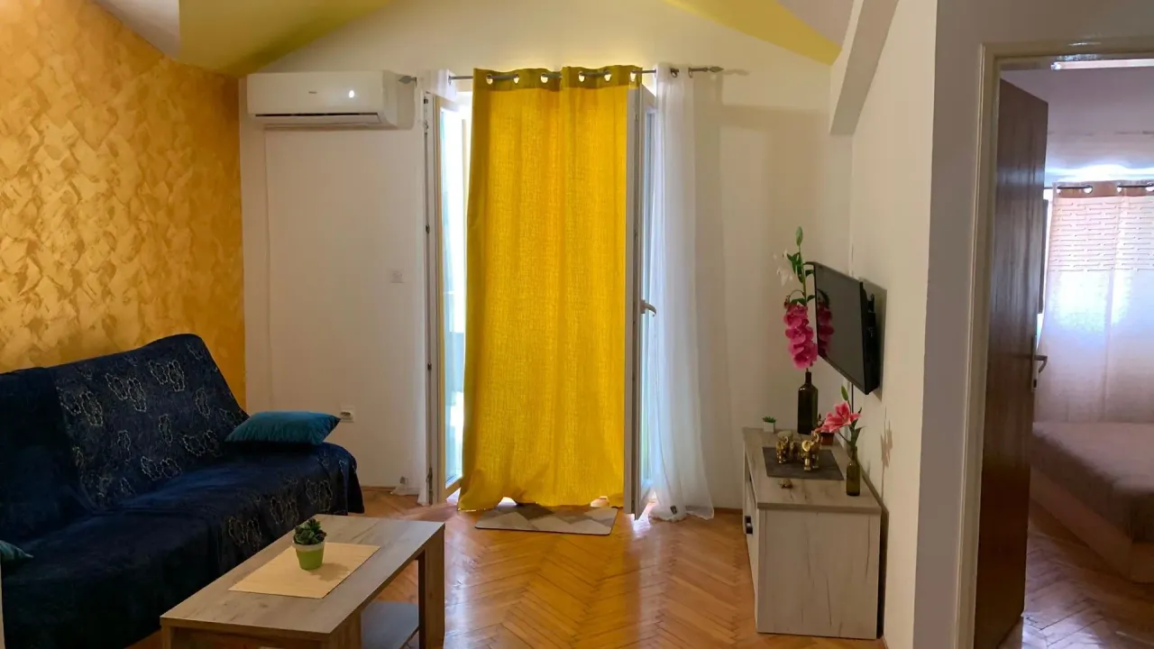 Rent, two bedroom apartment, 85m², Budva, Crna Gora