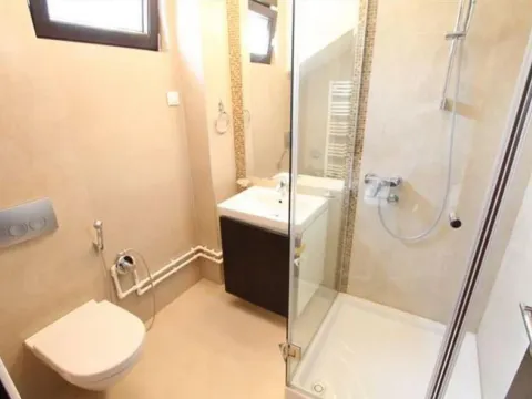 Izdavanje, stan, 200m², Senjak, Beograd - image 15