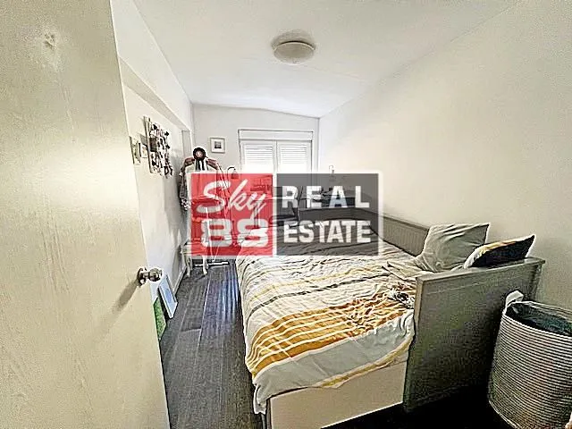 Sale, three bedroom apartment, 78m², Kalenić Pijaca, Vračar Sve Podlokacije