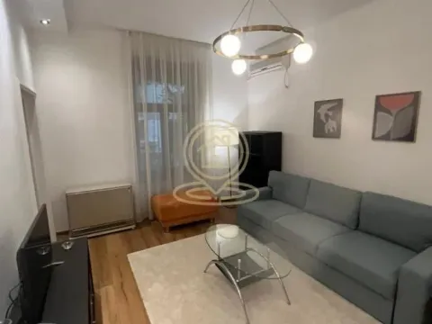 Izdavanje, dvosoban stan, 43m², Stari Grad, Beograd - image 2