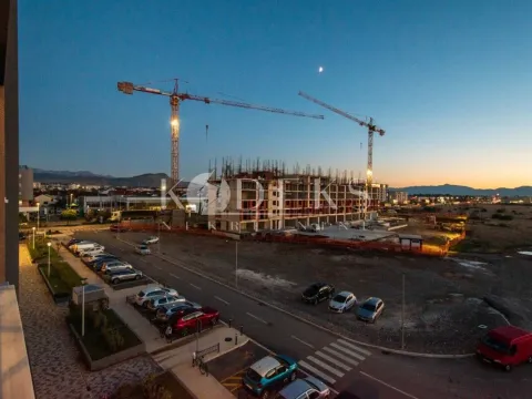 Prodaja, dvosoban stan, 65m², Stari Aerodrom, Podgorica - image 8