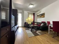 Izdavanje, jednosoban stan, 60m², City Kvart, Podgorica - image 1