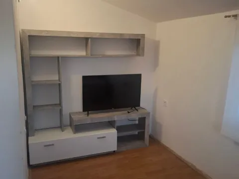 Izdavanje, trosoban stan, 90m², Bjeliši, Bar - image 2
