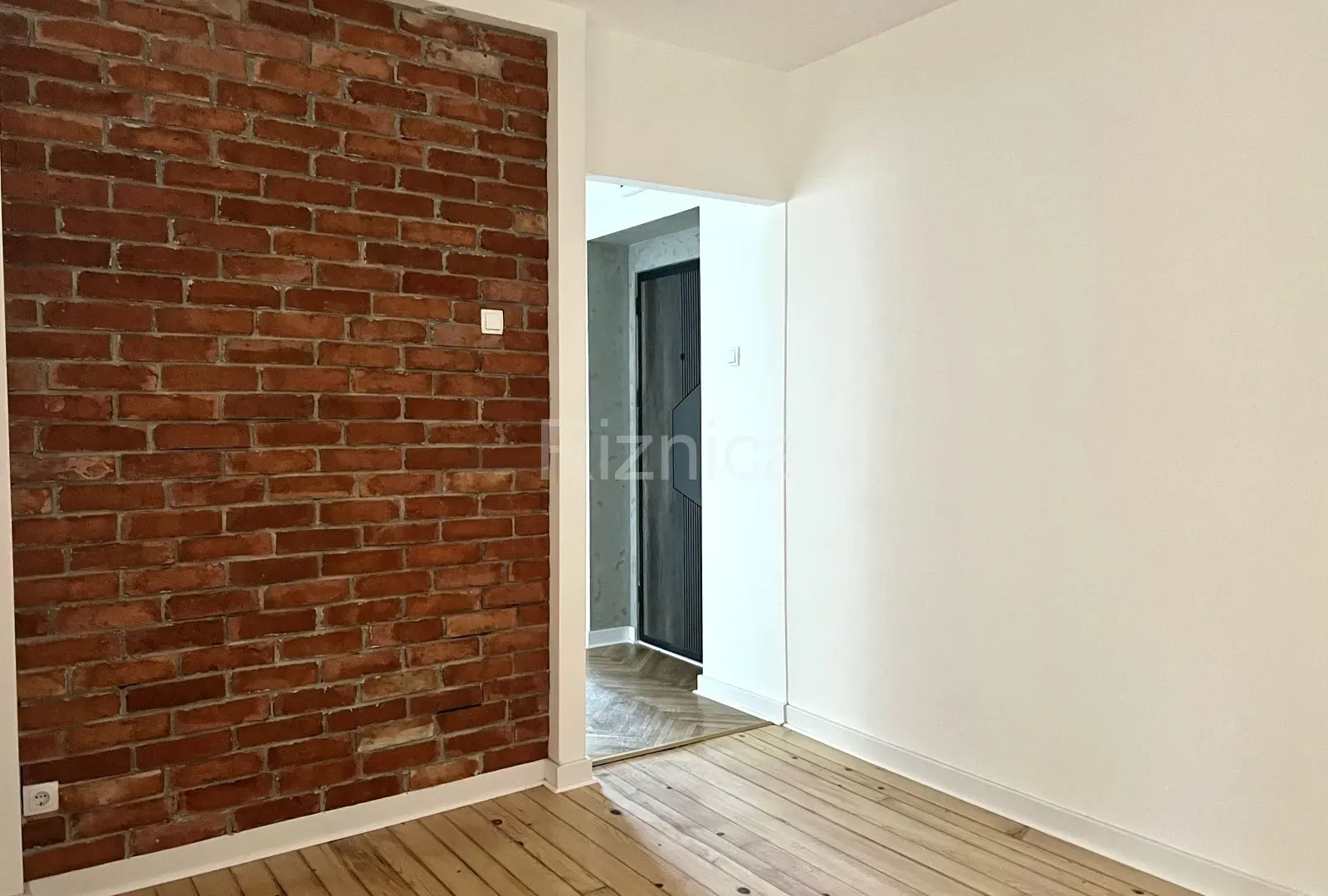 Izdavanje, jednosoban stan, 52m², Niš, Srbija
