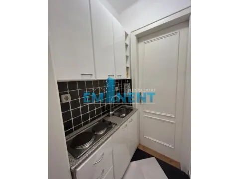 Izdavanje, poslovni prostor, 40m², Stari Grad, Beograd - image 6