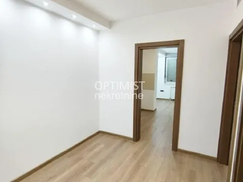 Prodaja, dvosoban stan, 70m², Filmski Grad, Beograd - image 13