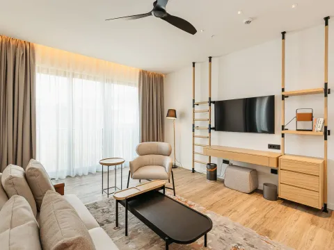 Prodaja, stan, 50m², Porto Montenegro, Tivat - image 2